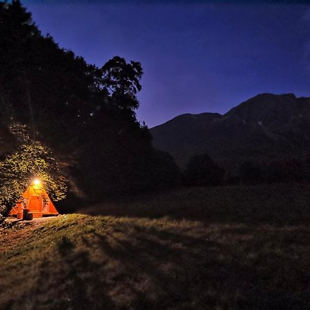Отель Glamping Krn Кобарид Экстерьер фото