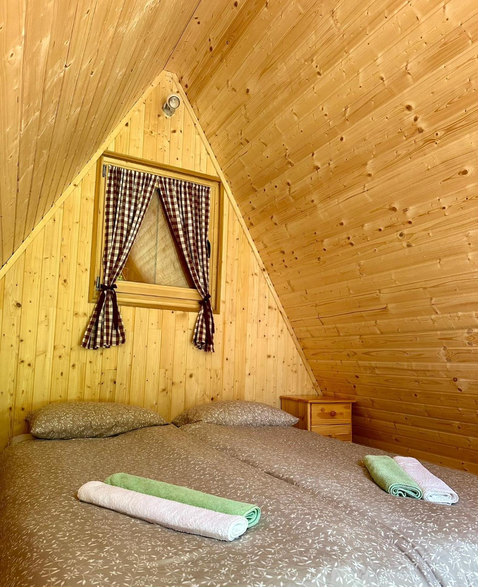 Отель Glamping Krn Кобарид Экстерьер фото