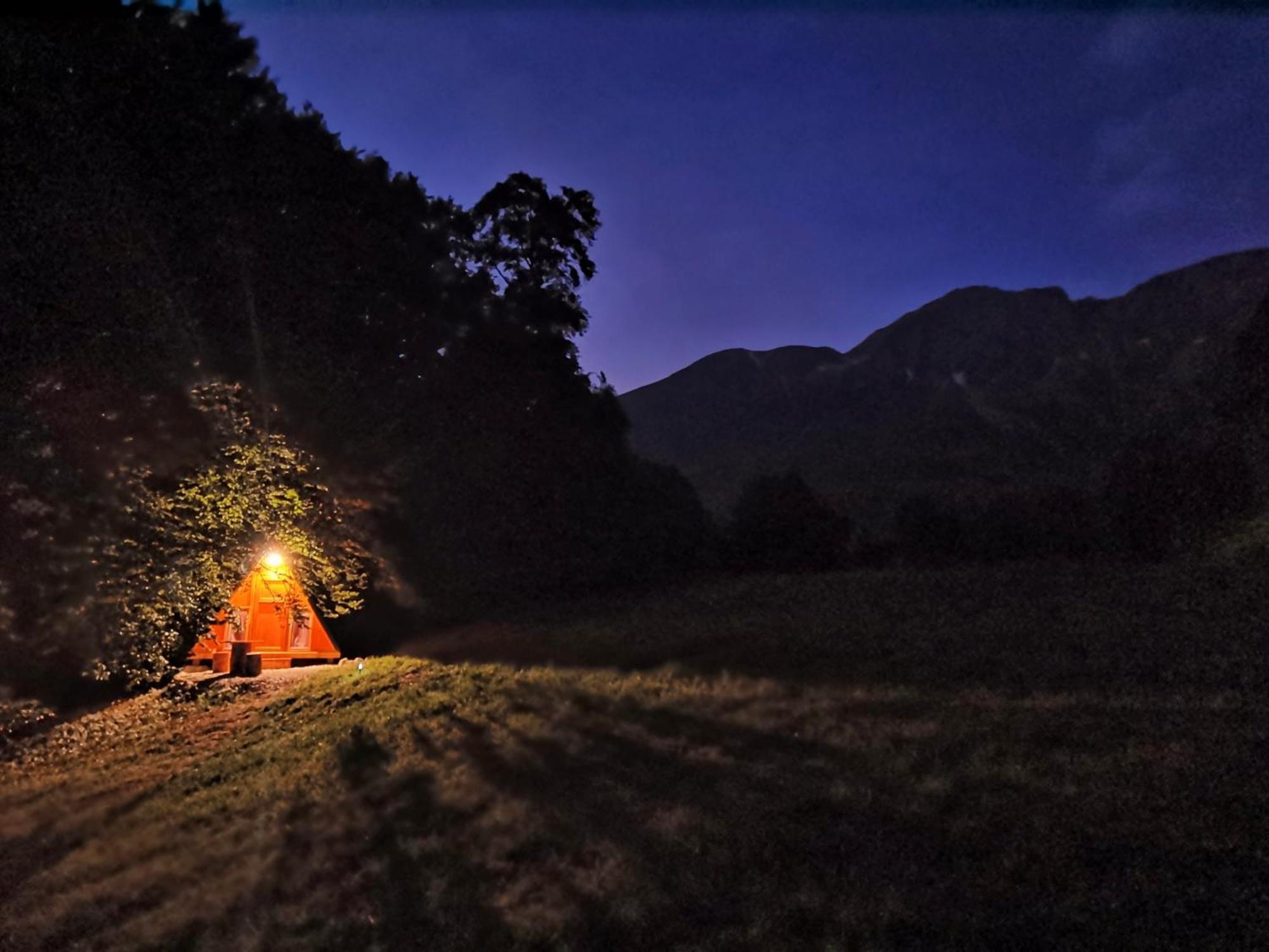 Отель Glamping Krn Кобарид Экстерьер фото