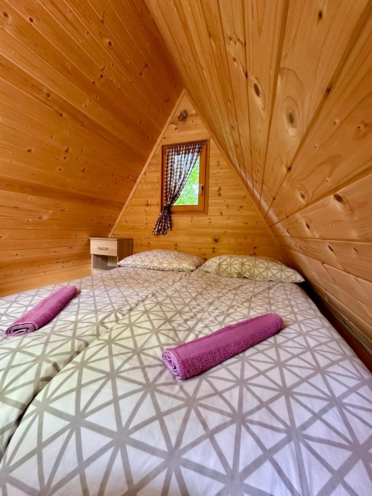 Отель Glamping Krn Кобарид Экстерьер фото